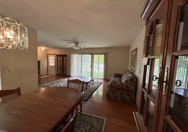 Listing Photo 3 - Condo for sale in building located at 49320 Sheridan Ct, Shelby Township, MI 48315