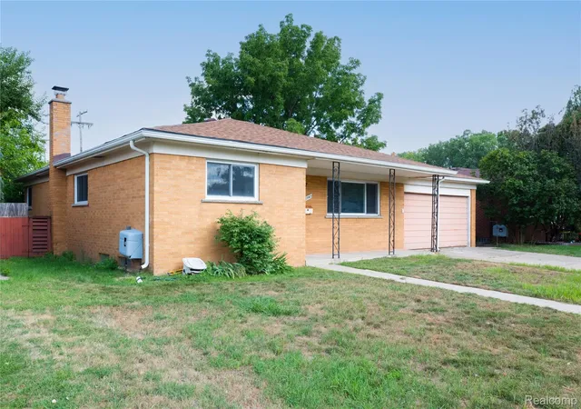 2nd image of 28542 Grobbel Ave, Warren City Macomb, MI 48092 | MLS# 20261066830