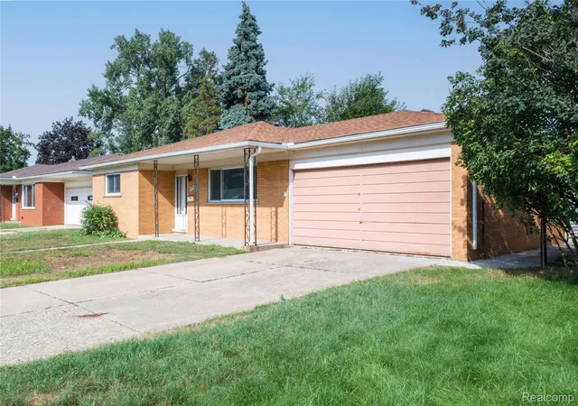 Photo 3 of Single family home for sale at 28542 Grobbel Ave, Warren City Macomb, MI 48092 | MLS# 20261066830 | Listing updated on 2026-09-15