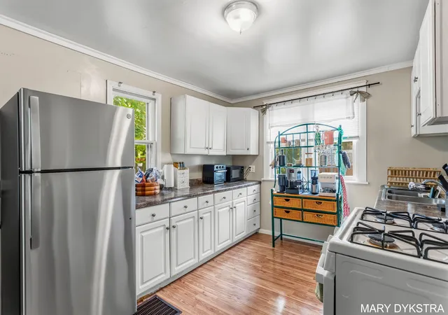 Photo 3 of Single family home for sale at 823 Prospect Ave Ne, Grand Rapids, MI 49503 | MLS# 71026044170 | Listing updated on 2026-09-30