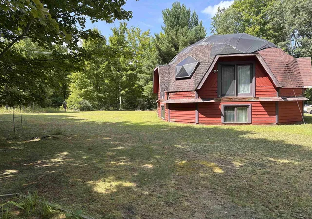 2nd image of 9980 Cresent, Long Lake Township Grand Traverse, MI 49685 | MLS# 78080072618
