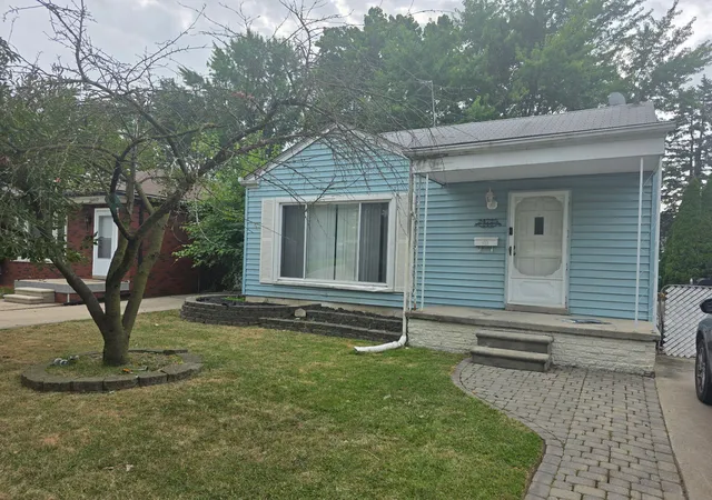Photo 1 of Single family home for sale at 24725 Saxony Ave, Eastpointe, MI 48021 | MLS# 81026044175 | Listing updated on 2026-08-29