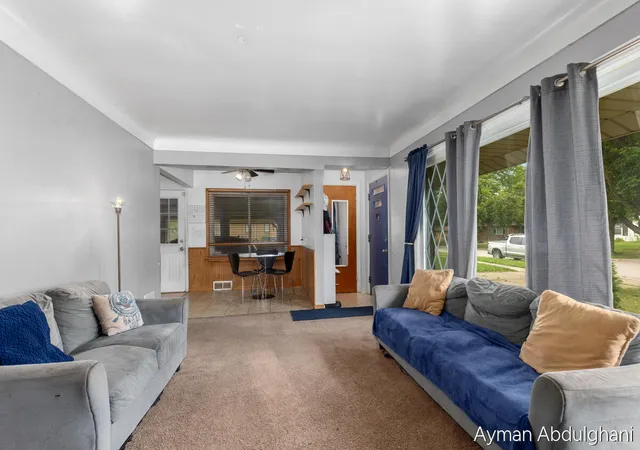 Photo 3 of Single family home for sale at 4248 Curwood Ave Se, Grand Rapids, MI 49508 | MLS# 65026044176 | Listing updated on 2026-09-12