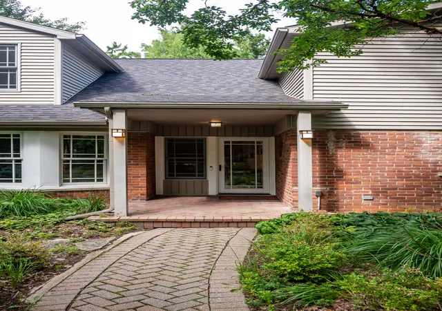 Photo 2 of Single family home for sale at 21200 W 13 Mile Rd, Beverly Hills, MI 48025 | MLS# 81026044179 | Listing updated on 2026-08-26