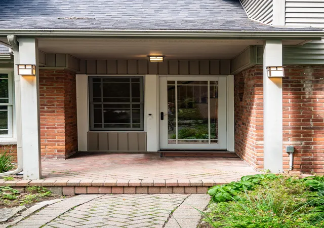 Photo 3 of Single family home for sale at 21200 W 13 Mile Rd, Beverly Hills, MI 48025 | MLS# 81026044179 | Listing updated on 2026-08-26