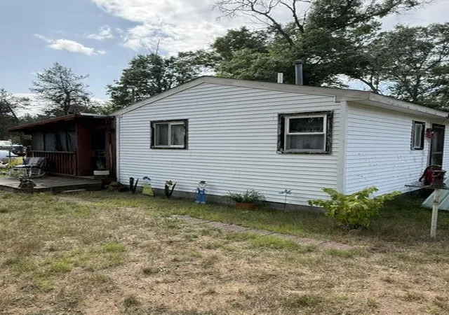 image of 2565 N M 18, Roscommon, MI 48653 | MLS# 81026044183