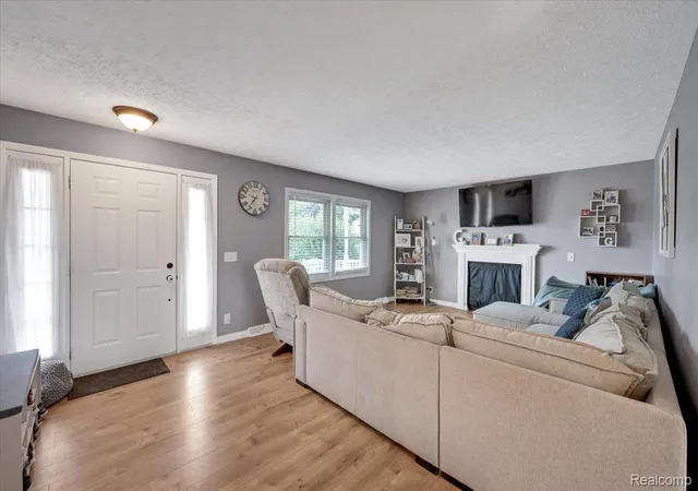 5th image of 21723 Magnolia Ct, Macomb Township Macomb, MI 48044 | MLS# 20261066856