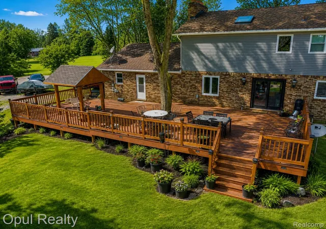 Photo 4 of Single family home for sale at 8855 Gross Rd, Dexter, MI 48130 | MLS# 20261066860 | Listing updated on 2026-09-05