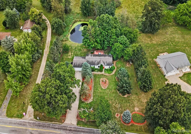 Photo 3 of Single family home for sale at 3115 Brogan Rd, Stockbridge Township Ingham, MI 49285 | MLS# 20261066863 | Listing updated on 2026-08-23
