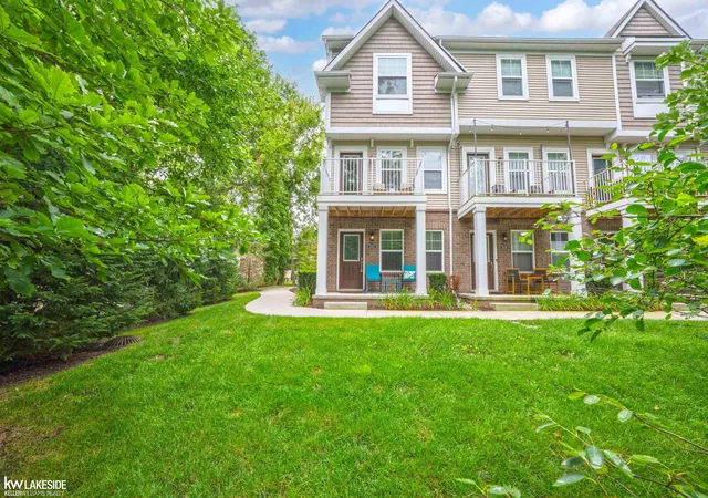 36th image of 3327 Parkways Blvd, Auburn Hills, MI 48326 | MLS# 58050219305