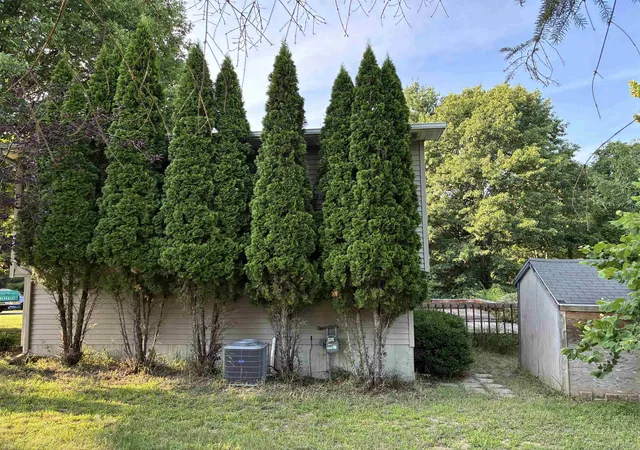 Photo 3 of Single family home for sale at 6228 Applewood Ln, Williamsburg, MI 49690 | MLS# 78080072629 | Listing updated on 2026-09-17