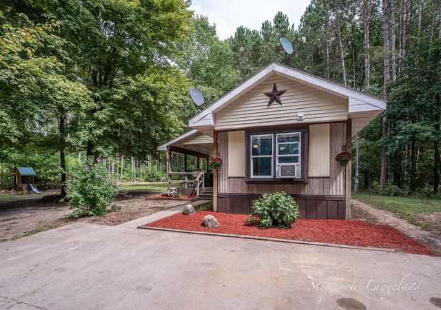 2nd image of 7972 S 192nd Ave, Holton, MI 49425 | MLS# 65026044187