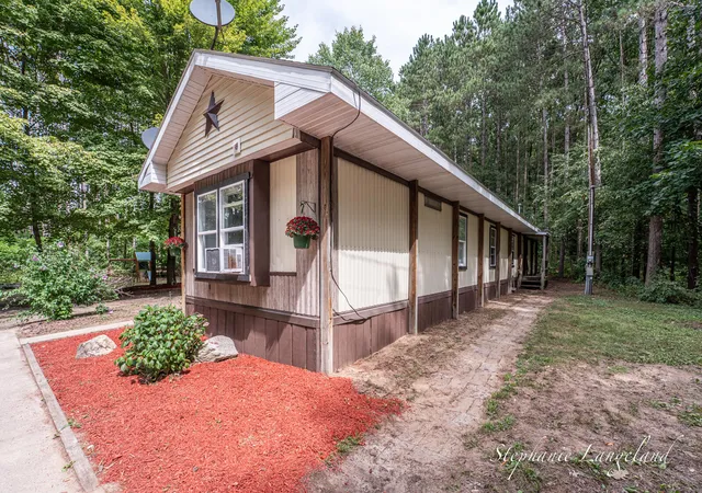 Photo 4 of Single family home for sale at 7972 S 192nd Avenue, Holton, MI 49425 | MLS# 65026044187 | Listing updated on 2026-09-18