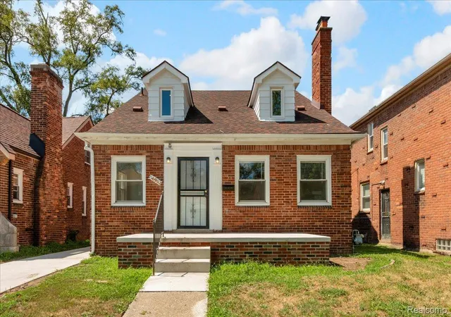 Photo 2 of Single family home for sale at 16911 Mendota St, Detroit City Wayne, MI 48221 | MLS# 20261066869 | Listing updated on 2026-08-22