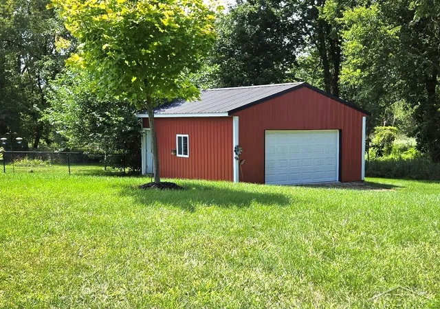 4th image of 12024 Barnes Rd, Burns Township Shiawassee, MI 48418 | MLS# 61050219309