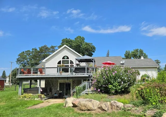 5th image of 12024 Barnes Rd, Burns Township Shiawassee, MI 48418 | MLS# 61050219309