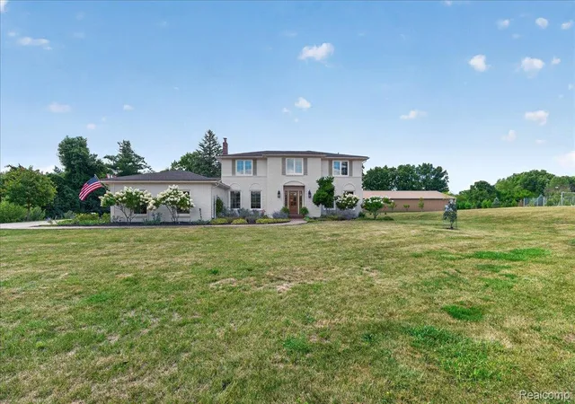 Photo 2 of Single family home for sale at 7330 W Gates St, Bruce Township Macomb, MI 48065 | MLS# 20261066876 | Listing updated on 2026-09-11
