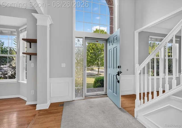 Photo 2 of Single family home for sale at 6350 Knob Hill Ct, Grand Blanc Charter Township Genesee, MI 48439 | MLS# 20261066877 | Listing updated on 2026-09-05