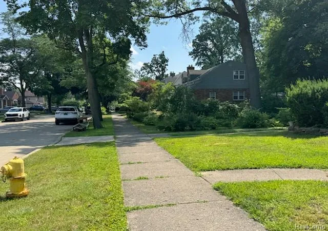 Photo 3 of Single family home for sale at 426 S Waverly St S, Dearborn City Wayne, MI 48124 | MLS# 20261066882 | Listing updated on 2026-09-14
