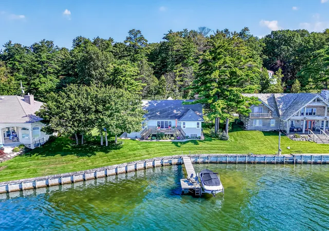 3rd image of 817 E Lake Rd, Pentwater Village Oceana, MI 49449 | MLS# 67026044205