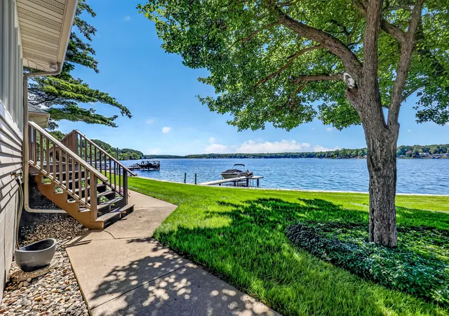 5th image of 817 E Lake Rd, Pentwater Village Oceana, MI 49449 | MLS# 67026044205