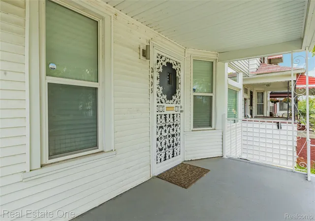 Photo 3 of Single family home for sale at 2493 Fischer, Detroit City Wayne, MI 48214 | MLS# 20261066889 | Listing updated on 2026-08-22