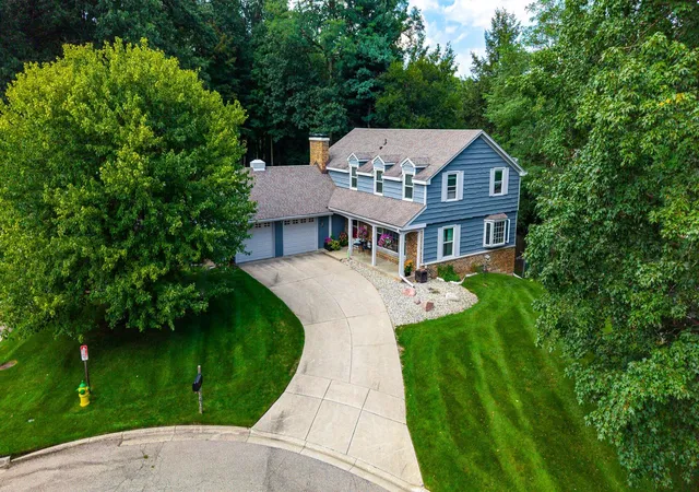 1st image of 4401 Glenrose Ter, Kalamazoo City Kalamazoo, MI 49008 | MLS# 66026044220