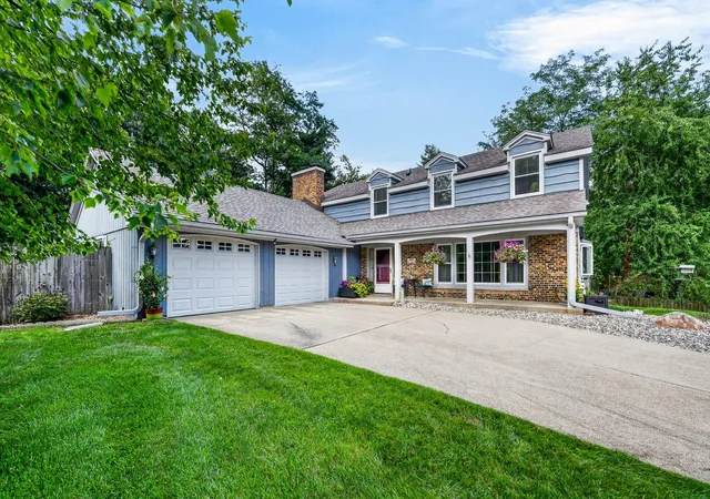 2nd image of 4401 Glenrose Ter, Kalamazoo City Kalamazoo, MI 49008 | MLS# 66026044220