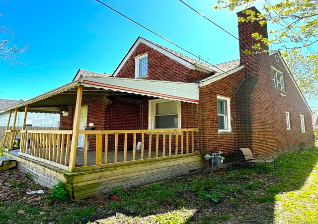 Photo 3 of Single family home for sale at 5579 Lenox St, Detroit City Wayne, MI 48213 | MLS# 20261066891 | Listing updated on 2026-09-09