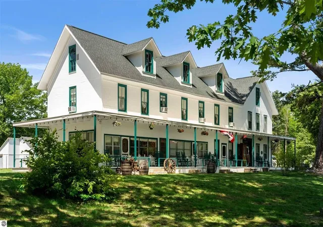 2nd image of 18599 Mission Rd, Peninsula Township Grand Traverse, MI 49686 | MLS# 78080072634