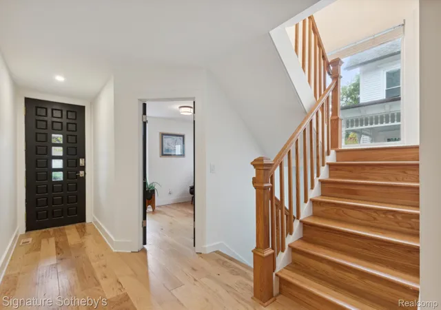 4th image of 372 W Brown St, Birmingham City Oakland, MI 48009 | MLS# 20261066903