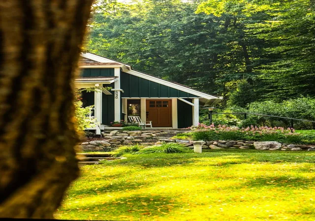 Photo 3 of Single family home for sale at 6020 E Hackett Dr, Solon Township Leelanau, MI 49621 | MLS# 78080072636 | Listing updated on 2026-09-04