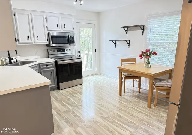 5th image of 21152 Lancaster Rd, Harper Woods City Wayne, MI 48225 | MLS# 58050219331