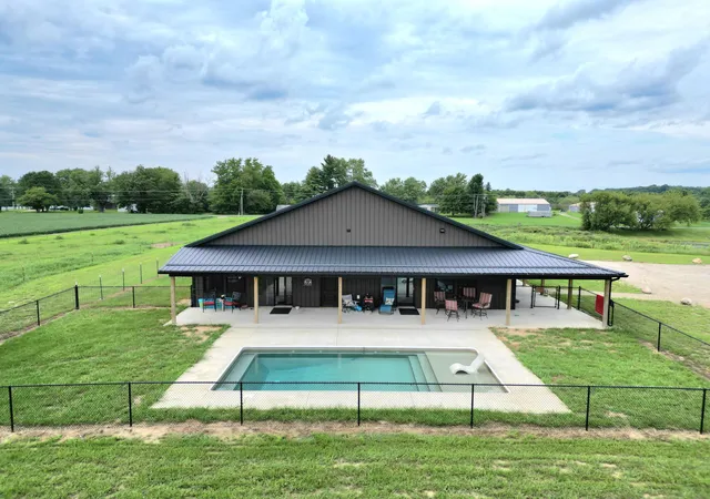 2nd image of 29733 94Th Ave, Porter Township Van Buren, MI 49067 | MLS# 68026044237