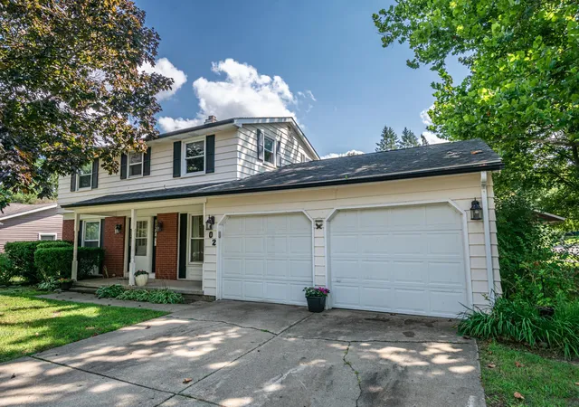 1st image of 102 Lincolnwood Dr, Battle Creek City Calhoun, MI 49015 | MLS# 64026044238