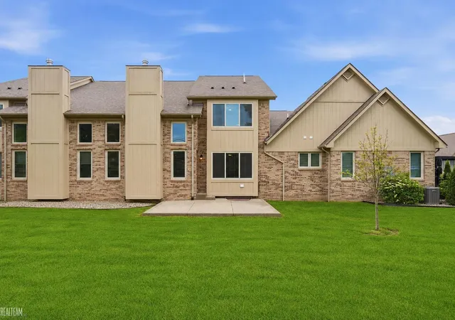 Photo 2 of Condo for sale at 14967 Stoney Brook Dr, Shelby Charter Township Macomb, MI 48315 | MLS# 58050219342 | Listing updated on 2026-08-24