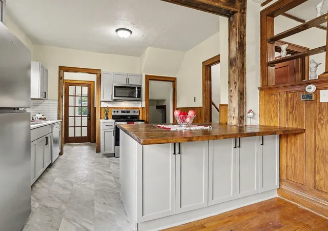 Photo 3 of Single family home for sale at 602 Rynearson St, Buchanan City Berrien, MI 49107 | MLS# 66026044242 | Listing updated on 2026-10-09