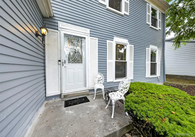 Photo 3 of Single family home for sale at 41896 Cherry Hill Rd, Novi City Oakland, MI 48375 | MLS# 20261066939 | Listing updated on 2026-08-27