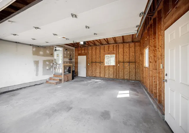51st image of 3880 Whispering Oaks Dr, East Bay Township Grand Traverse, MI 49696 | MLS# 78080072641