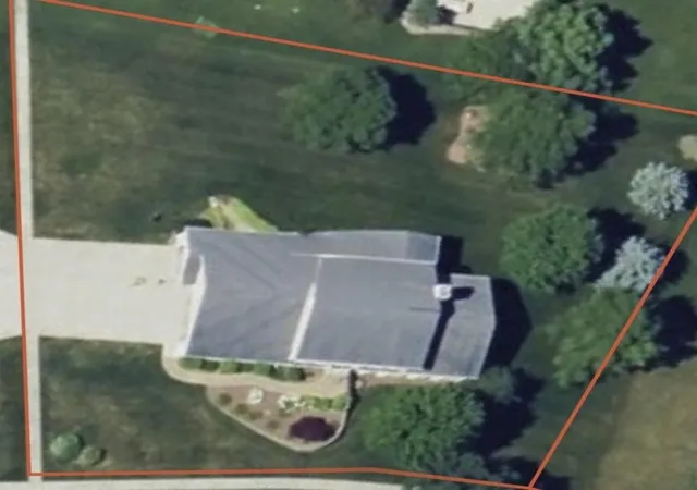2nd image of 7809 Golf Meadows Dr Se, Caledonia Township Kent, MI 49316 | MLS# 65026044263