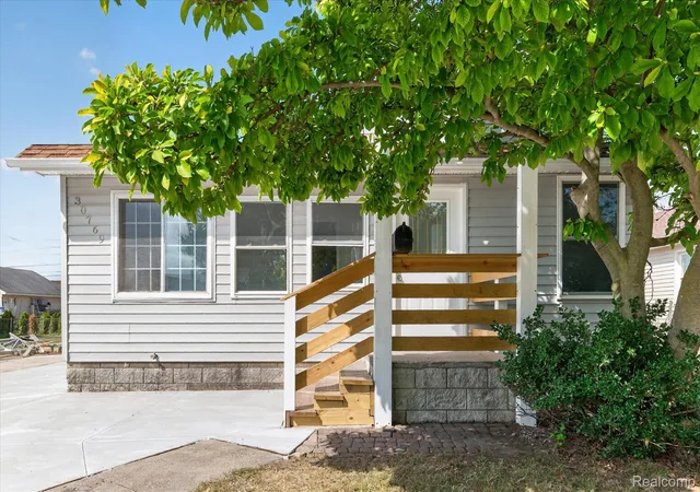 Photo 3 of Single family home for sale at 30769 Brush St, Madison Heights City Oakland, MI 48071 | MLS# 20261066964 | Listing updated on 2026-09-11