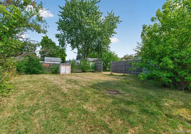 Photo 34 of Single family home for sale at 30769 Brush St, Madison Heights City Oakland, MI 48071 | MLS# 20261066964 | Listing updated on 2026-08-28