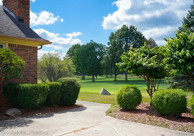 Photo 4 of Single family home for sale at 9598 Burning Tree Dr, Grand Blanc Charter Township Genesee, MI 48439 | MLS# 20261066965 | Listing updated on 2026-09-23