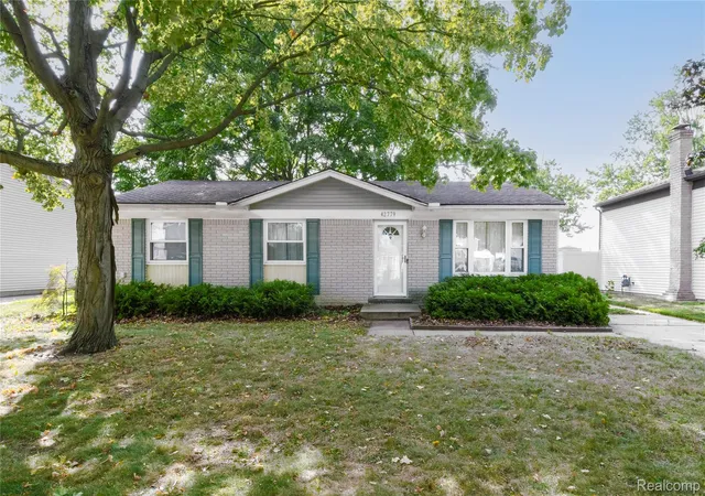 Photo 1 of Sale Pending at 42779 Buckingham Dr, Sterling Heights City Macomb, MI 48313 | MLS# 20261066967 | Listing updated on 2026-09-13