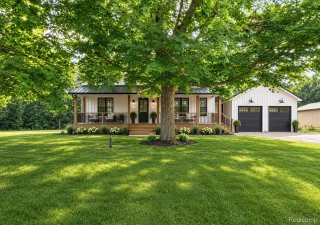 Photo 3 of Single family home for sale at 76565 Mcfadden Rd, Armada Township Macomb, MI 48005 | MLS# 20261066973 | Listing updated on 2026-08-29