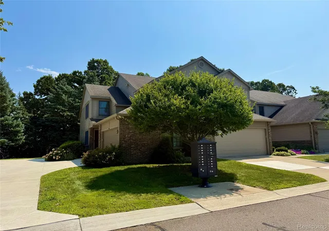 Photo 2 of Condo for sale at 45077 Coachman Ct #82, Canton Charter Township Wayne, MI 48187 | MLS# 20261066983 | Listing updated on 2026-08-25