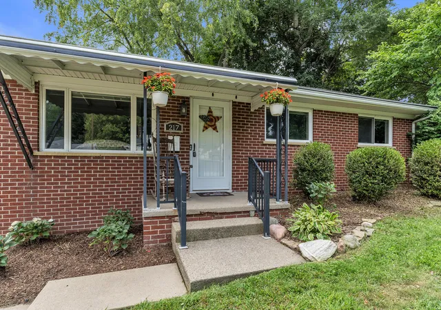 Photo 4 of Single family home for sale at 217 W Mckay St, Saline City Washtenaw, MI 48176 | MLS# 81026044286 | Listing updated on 2026-09-09