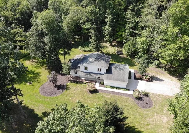Photo 1 of Single family home for sale at 2198 Trillium Ln Nw, Tallmadge Charter Township Ottawa, MI 49534 | MLS# 65026044293 | Listing updated on 2026-09-15