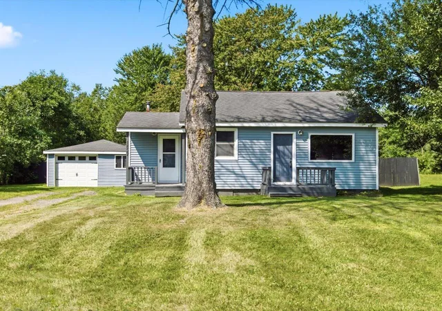 1st image of 1827 Marlette Rd, Kimball Township St Clair, MI 48074 | MLS# 81026044299