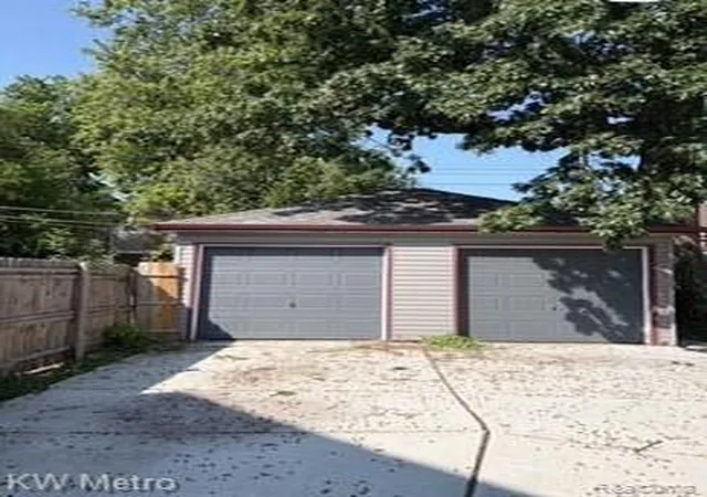 Photo 11 of Single family home for sale at 4875 Courville St, Detroit City Wayne, MI 48224 | MLS# 20261067001 | Listing updated on 2026-08-22